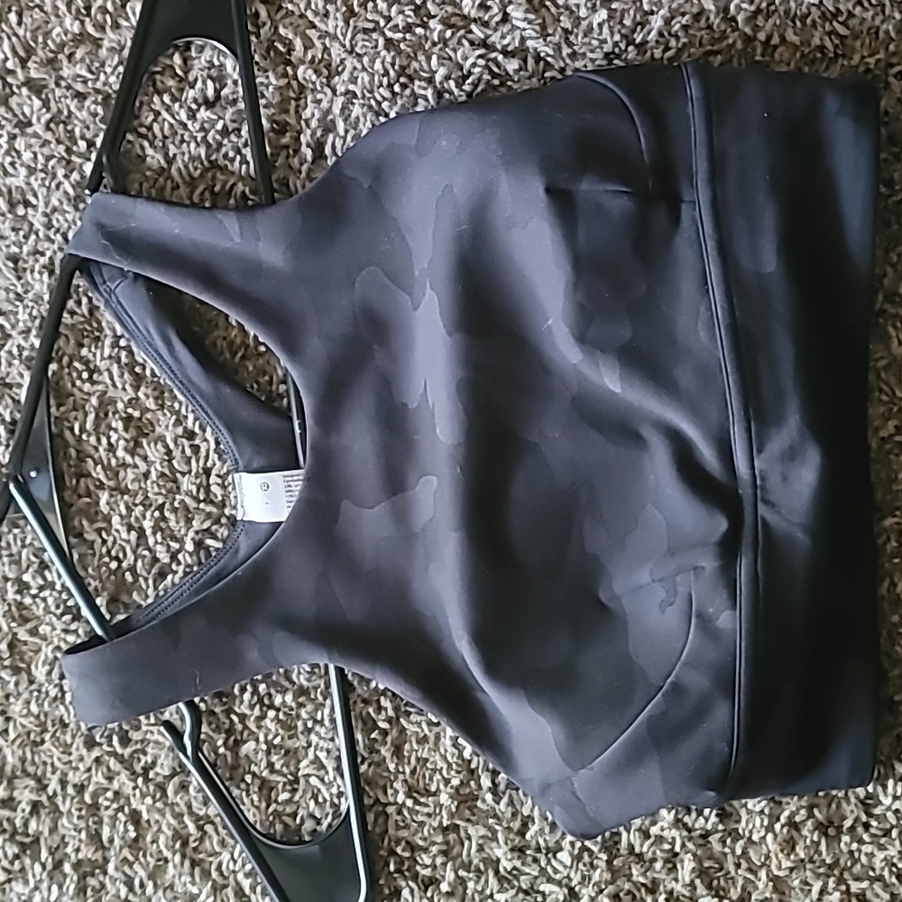 Lululemon Strappy Sports Bra – Women’s Size 4 EUC
